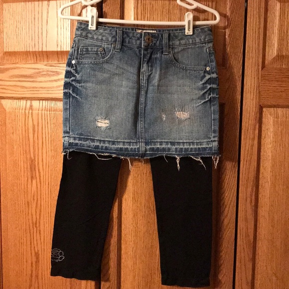 leggings and jean skirt